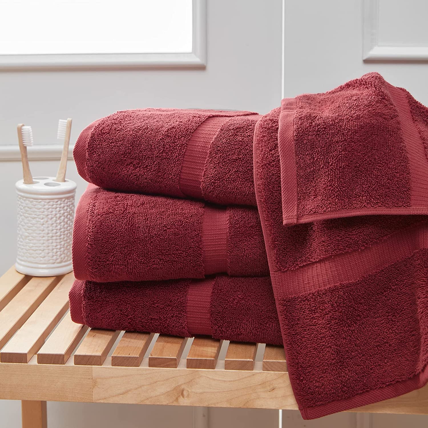 Premium Turkish Cotton Super Soft and Absorbent Towels (4-Piece Bath Towels, Cranberry)
